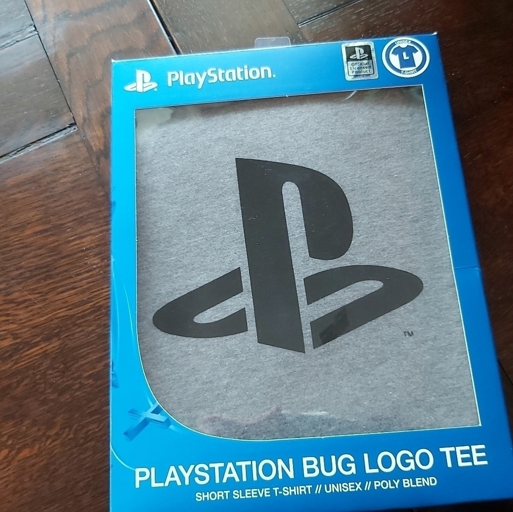 *COLLECTOR* PLAYSTATION LICENSED TSHIRT/B3